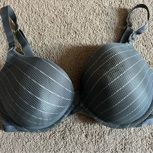 Victoria’s Secret very sexy push up